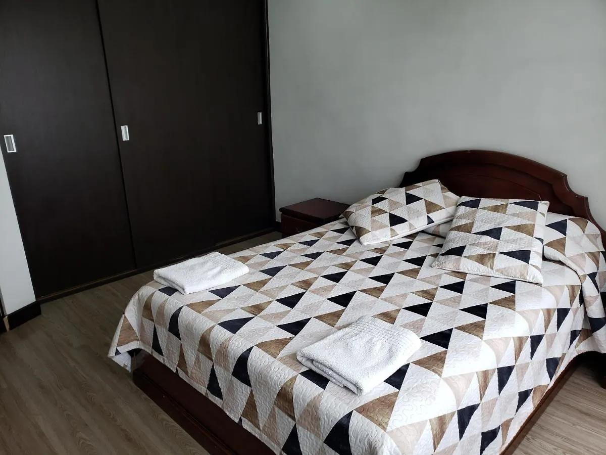 Apartamento La Floresta con todas las comodidades Bogotá 0*,